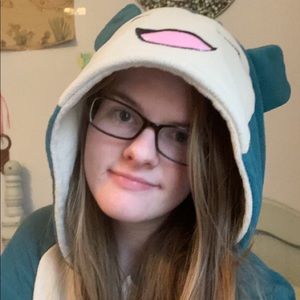 Meet your Posher, Courtney